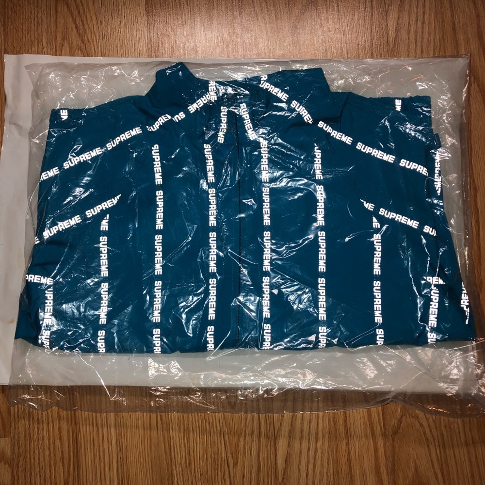 Supreme Reflective text jacket